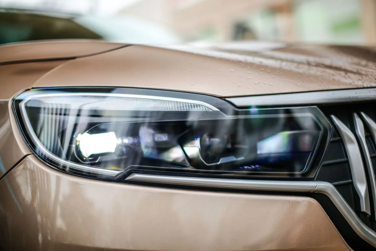 Protected transparent headlight of a modern car